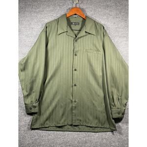 Montique Button Up Shirt Men's XL Green Long Sleeve Vented Hem Casual